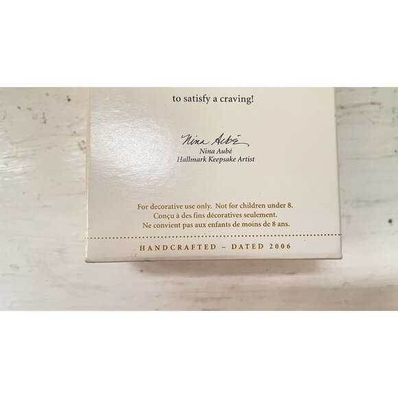 Hallmark Keepsake Ornament ~ Mischievous Kittens 2006 ~ 8th in the Series - Picture 8 of 9